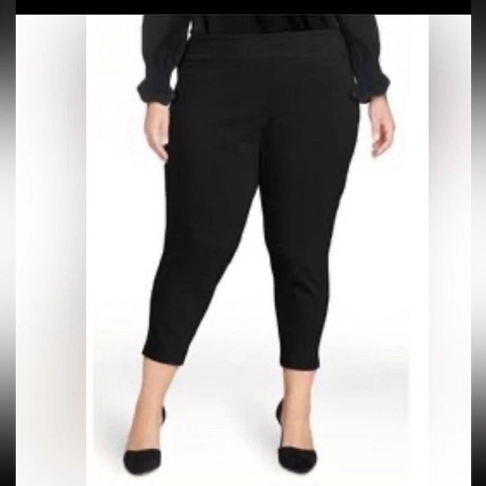 The Pioneer Woman Black Faux Suede Cropped Pants Size 2X